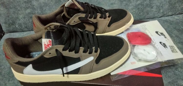 รองเท้าผ้าใบ รูปที่ 4