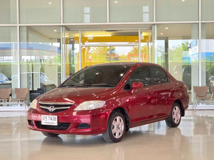 รถ Honda City 1.5 V สี แดง