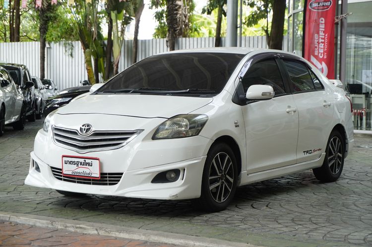 รถ Toyota Vios 1.5 J Sportivo สี ขาว