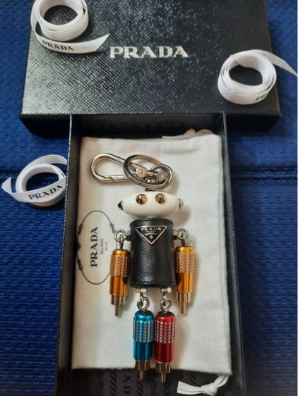 พวงกุญแจ Prada Robot Trick Keychain