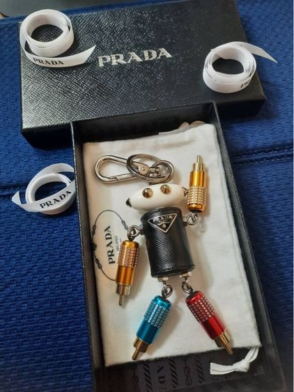 พวงกุญแจ Prada Robot Trick Keychain รูปที่ 2