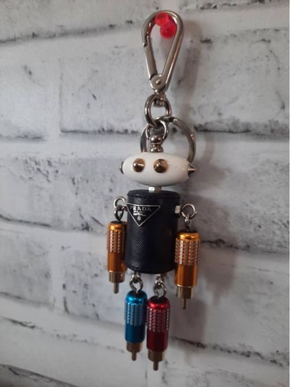 พวงกุญแจ Prada Robot Trick Keychain รูปที่ 7