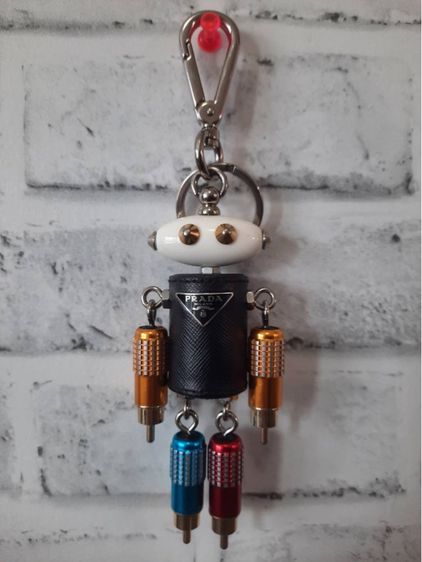 พวงกุญแจ Prada Robot Trick Keychain รูปที่ 8