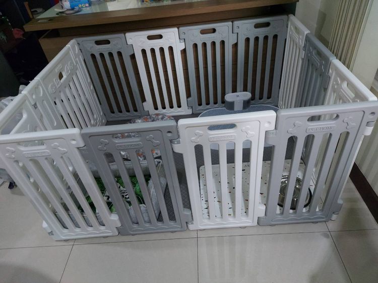 บ้านหมา Size M( 71 X 22.5 X 66 CM.) สีขาว-เทา พร้อมอุปกรณ์ครบชุด  รูปที่ 4