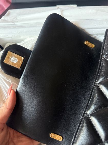 Chanel Mini Pearl Chain Flap Bag รูปที่ 6