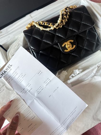 Chanel Mini Pearl Chain Flap Bag รูปที่ 2
