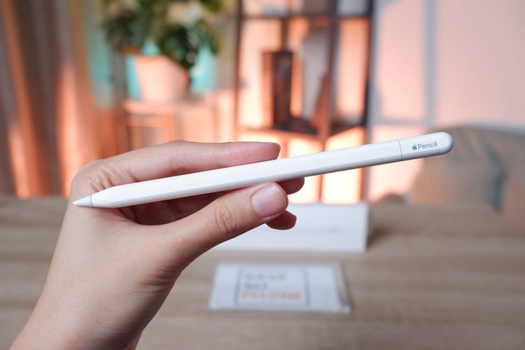 Apple Pencil (USB-C) สี White สวย ราคาเพียง 2,290.- มีประกันร้าน 60 วัน รูปที่ 3
