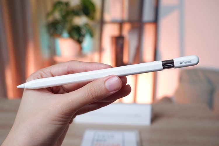 Apple Pencil (USB-C) สี White สวย ราคาเพียง 2,290.- มีประกันร้าน 60 วัน รูปที่ 5