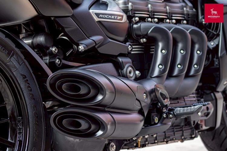 Triumph Rocket 3R Black Limited Edition ปี2022 วิ่ง 8,000Km. รูปที่ 7