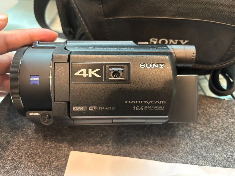  Sony Handycam FDR AXP-55 ใหม่ ใช้ไม่เกิน 10 ครั้ง ขาย 16500 ครับ 
