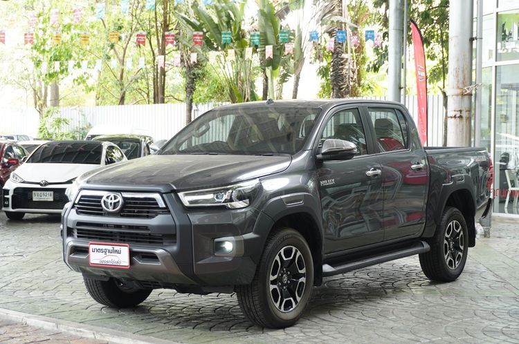รถ Toyota Hilux Revo Double Cab 2.4 Mid Prerunner สี เทา