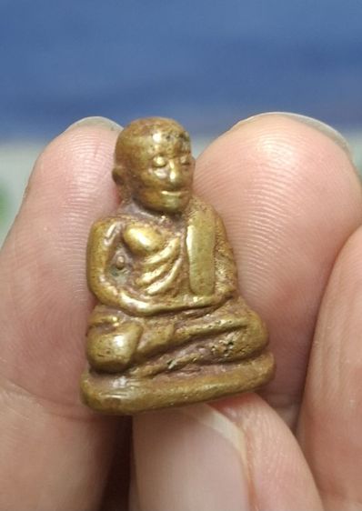 รูแหล่อหลวงพ่อเงินพิมพ์นิยมเนื้อเก่าครับ รูปที่ 6