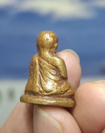 รูแหล่อหลวงพ่อเงินพิมพ์นิยมเนื้อเก่าครับ รูปที่ 5