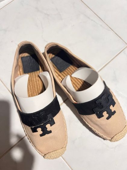 รองเท้า รูปที่ 6