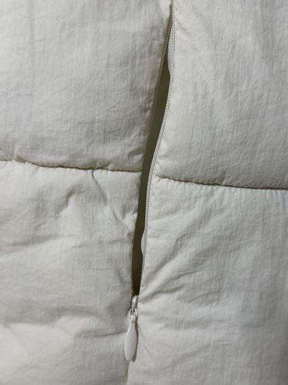 เสื้อกั๊กบุนวมสีขาว แบรนด์ DeFacto แบรนด์เสื้อผ้าและแฟชั่นชั้นนำจากประเทศตุรกี สภาพเหมือนใหม่ ใส่ครั้งเดียว ใส่ได้ทั้งหญิงและชาย รูปที่ 3