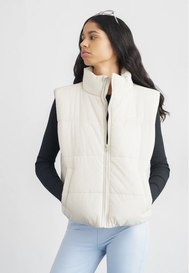 เสื้อกั๊กบุนวมสีขาว แบรนด์ DeFacto แบรนด์เสื้อผ้าและแฟชั่นชั้นนำจากประเทศตุรกี สภาพเหมือนใหม่ ใส่ครั้งเดียว ใส่ได้ทั้งหญิงและชาย รูปที่ 12