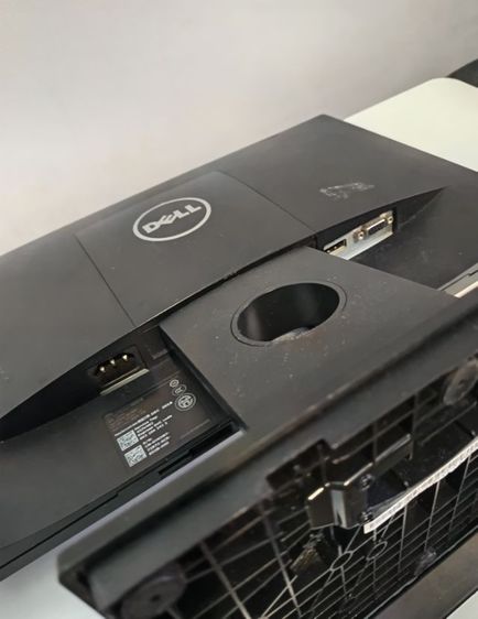 ขาย จอคอม มือสอง  LED 19” DELL รุ่น E1916H 
ใช้งานได้ปกติ เจ้าของขายเองค่ะ 
