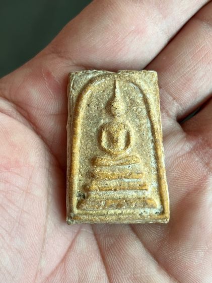 พระสมเด็จเนื้อเก่าครับ