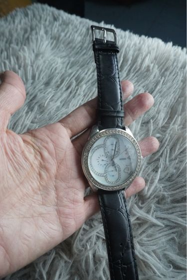 นาฬิกาข้อมือแบรนด์Guess ขอบเพชรแท้ รูปที่ 6
