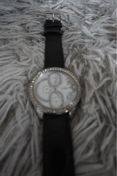 นาฬิกาข้อมือแบรนด์Guess ขอบเพชรแท้ รูปที่ 3