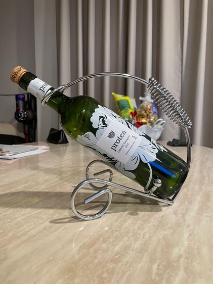 wine holder