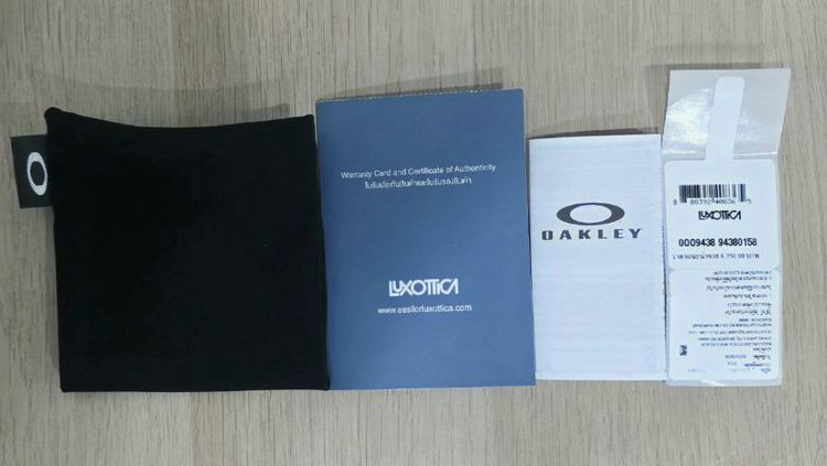 สินค้า : แว่นกันแดด OAKLEY รุ่น EYEJACKET REDUX  รูปที่ 9