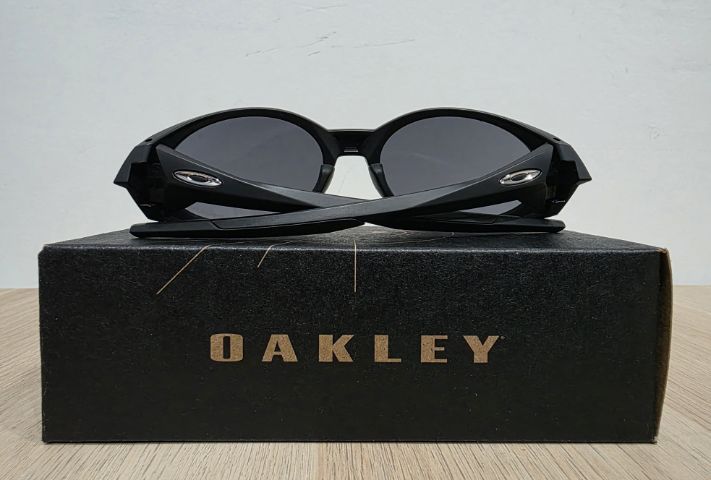 สินค้า : แว่นกันแดด OAKLEY รุ่น EYEJACKET REDUX  รูปที่ 6