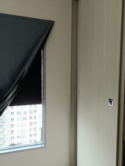 ประตูตู้บิ้วอิน 2บาน ใหม่มาก สวยสูง2.4เมตร มีรางแขวน 3,500.-✅ รับเองนนทบุรี