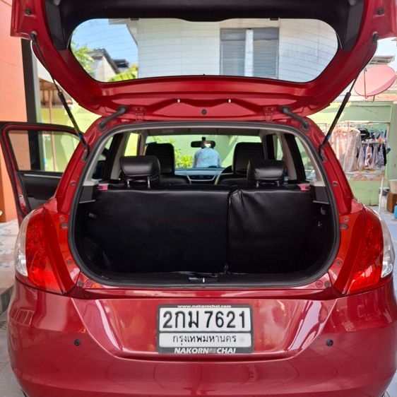 Suzuki Swift 2013 1.2 GLX Sedan เบนซิน ไม่ติดแก๊ส เกียร์อัตโนมัติ แดง รูปที่ 4