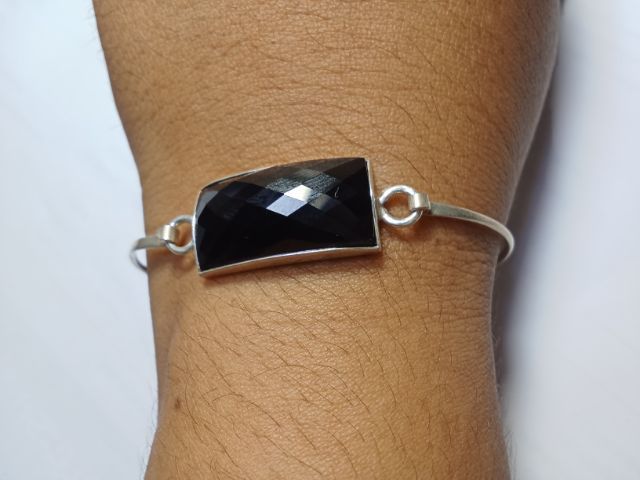 กำไลเงินแท้ฝังนิลแท้ปิดหลัง ชิ้นละ 890 บาทส่งฟรี EMS รูปที่ 2