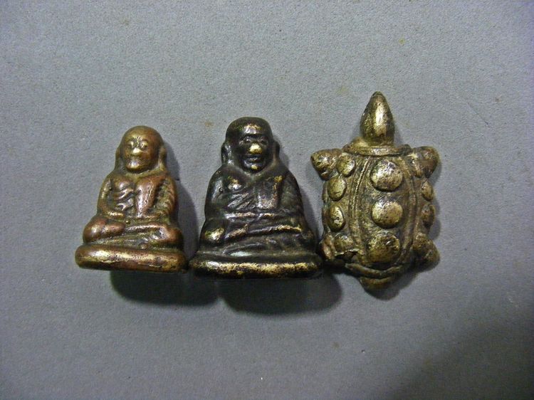3 องค์ พระรูปหล่อ เก่าๆ พระบ้านๆ
