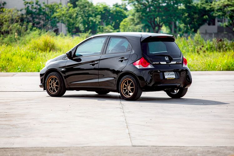 Honda Brio 2018 1.2 V Sedan เบนซิน ไม่ติดแก๊ส เกียร์อัตโนมัติ ดำ รูปที่ 4
