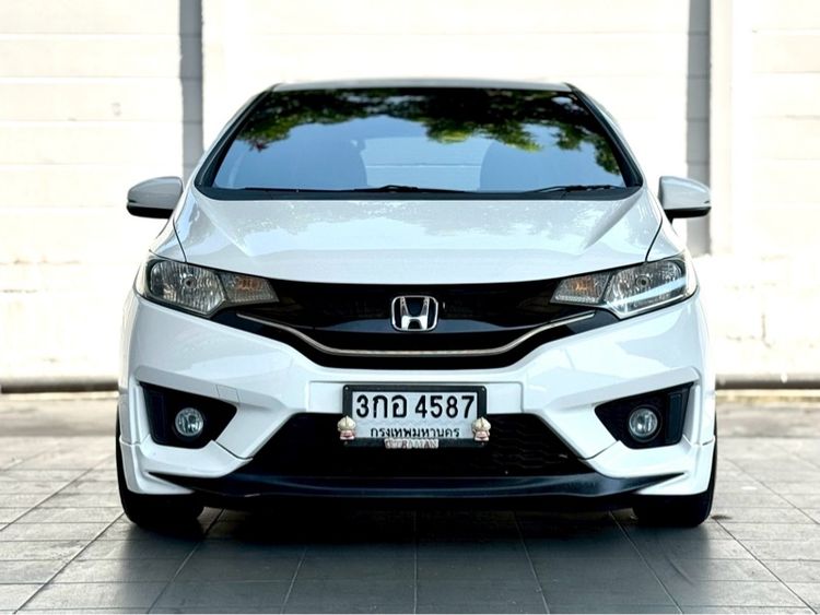 Honda Jazz 2015 1.5 SV Sedan เบนซิน ไม่ติดแก๊ส เกียร์อัตโนมัติ ขาว