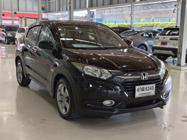 Honda HR-V 2015 1.8 S Sedan เบนซิน ไม่ติดแก๊ส เกียร์อัตโนมัติ ดำ รูปที่ 3