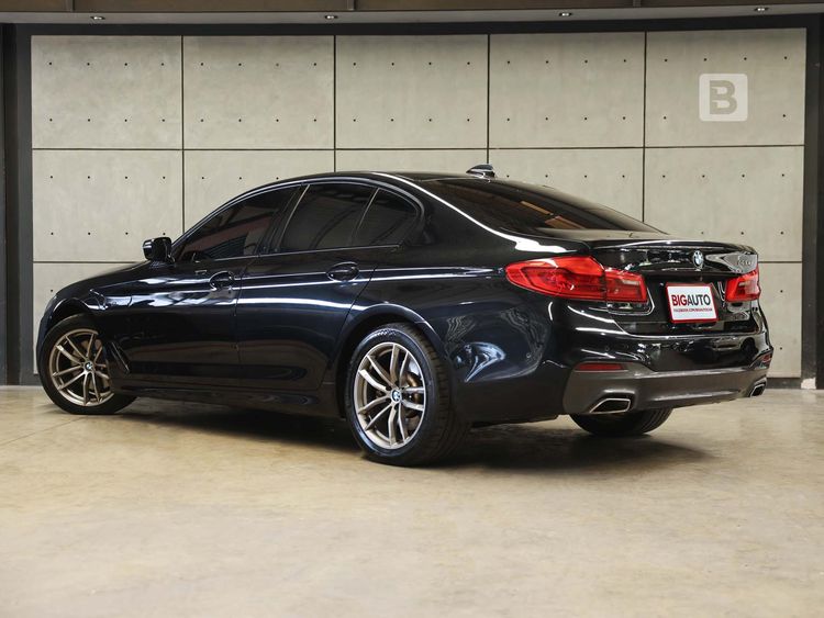 BMW Series 5 2021 520d Sedan ดีเซล ไม่ติดแก๊ส เกียร์อัตโนมัติ ดำ รูปที่ 3