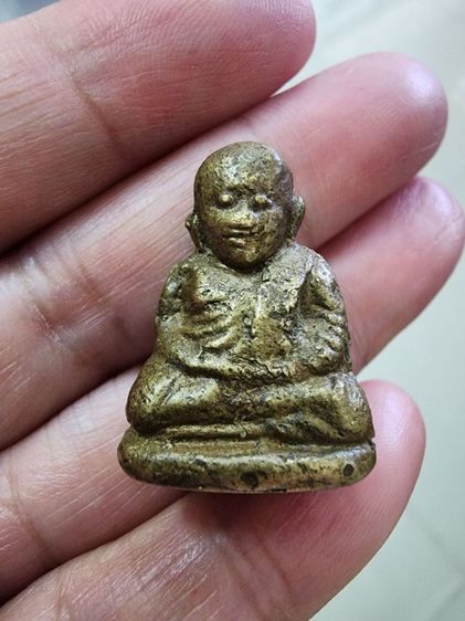 รูปหล่อหลวงพ่อเงิน วัดบางคลาน รุ่น ปืนแตก พิมพ์ไตรมาสสวยแท้ดูง่าย รูปที่ 9