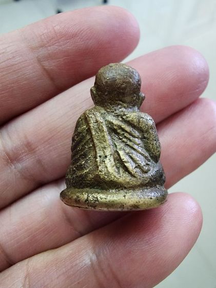 รูปหล่อหลวงพ่อเงิน วัดบางคลาน รุ่น ปืนแตก พิมพ์ไตรมาสสวยแท้ดูง่าย รูปที่ 5