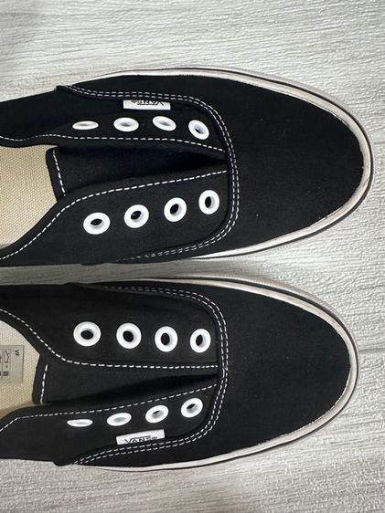 รองเท้า Toms Crocs Vans Adidas รูปที่ 13