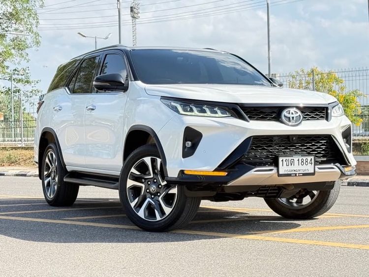 Toyota Fortuner 2020 2.4 Legender Utility-car ดีเซล ไม่ติดแก๊ส เกียร์อัตโนมัติ ขาว รูปที่ 4