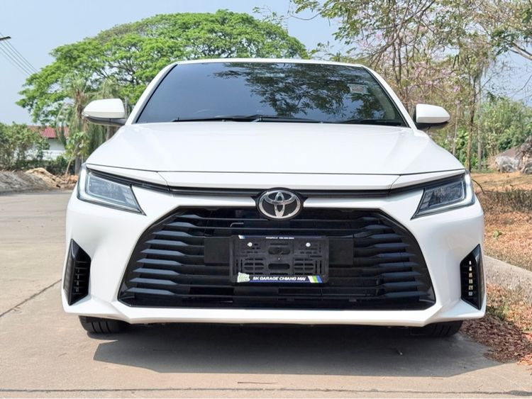 Toyota Yaris ATIV 2024 1.2 Smart Sedan เบนซิน เกียร์อัตโนมัติ ขาว
