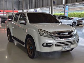 D-MAX 3.0Z Hi-Lander MT ออกรถแค่ 3,000 รถเลขไมล์น้อย