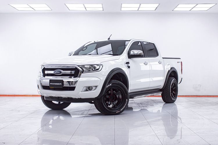 รถ Ford Ranger 2.2 Hi-Rider XLT สี ขาว