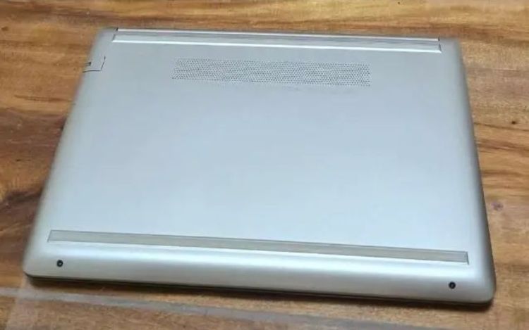 Hp 14s-cf i5-8250u แรม8 ssd 256  กาดจอแยก วินแท้ รูปที่ 8