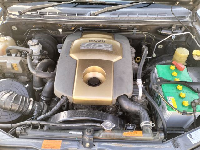 Isuzu D-MAX 2005 2.5 EX Pickup ดีเซล ไม่ติดแก๊ส เกียร์ธรรมดา เทา รูปที่ 3