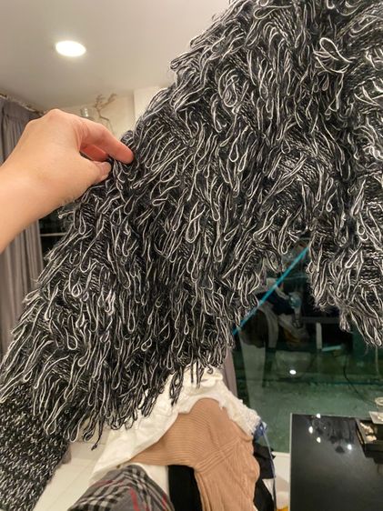 ชาแนล เสื้อแขนยาว สภาพใหม่เอี่ยม  รูปที่ 9