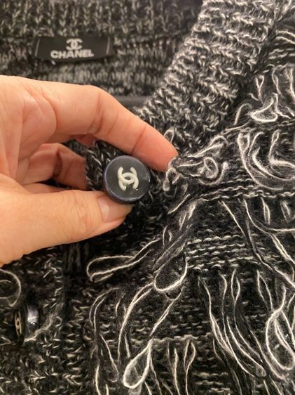 ชาแนล เสื้อแขนยาว สภาพใหม่เอี่ยม  รูปที่ 7