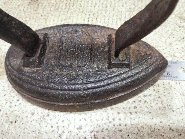 เตารีดเหล็กหล่อ รูปที่ 6