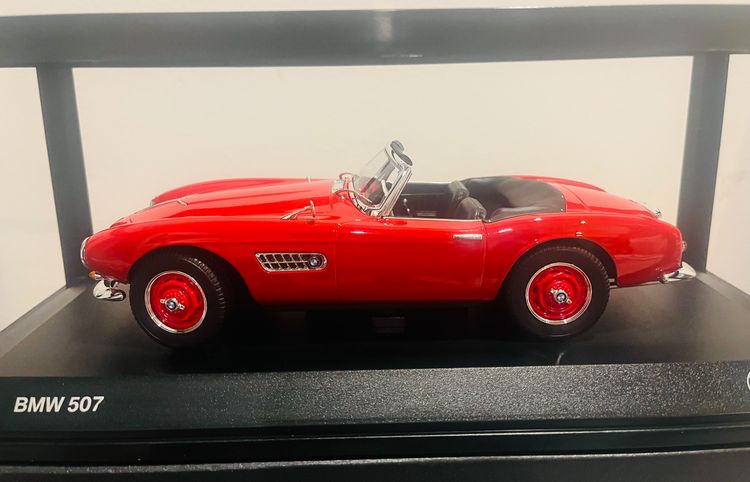 โมเดลรถคลาสสิค BMW แท้