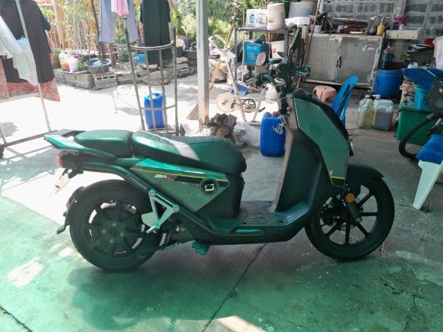 มอเตอร์ไซค์ไฟฟ้า Super soco รุ่น CPX มอเตอร์ขนาด 4,000 วัตต์ แบต 2 ลูก วิ่ง 100 กกต่อชาร์จความเร็วสูงสุดที่ 95 กิโลเมตรต่อชั่วโมง รถใช้น้อย รูปที่ 7