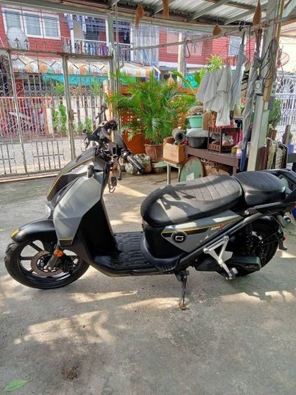 มอเตอร์ไซค์ไฟฟ้า Super soco รุ่น CPX มอเตอร์ขนาด 4,000 วัตต์ แบต 2 ลูก วิ่ง 100 กกต่อชาร์จความเร็วสูงสุดที่ 95 กิโลเมตรต่อชั่วโมง รถใช้น้อย รูปที่ 4
